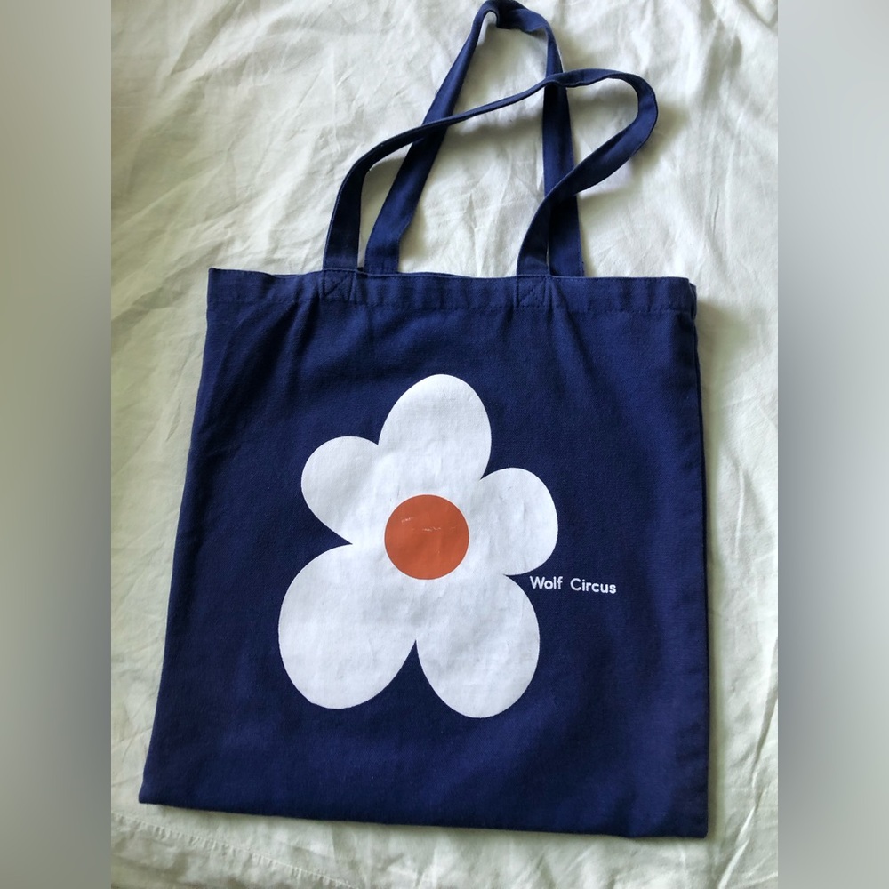 Wolf Circus Tote Bag